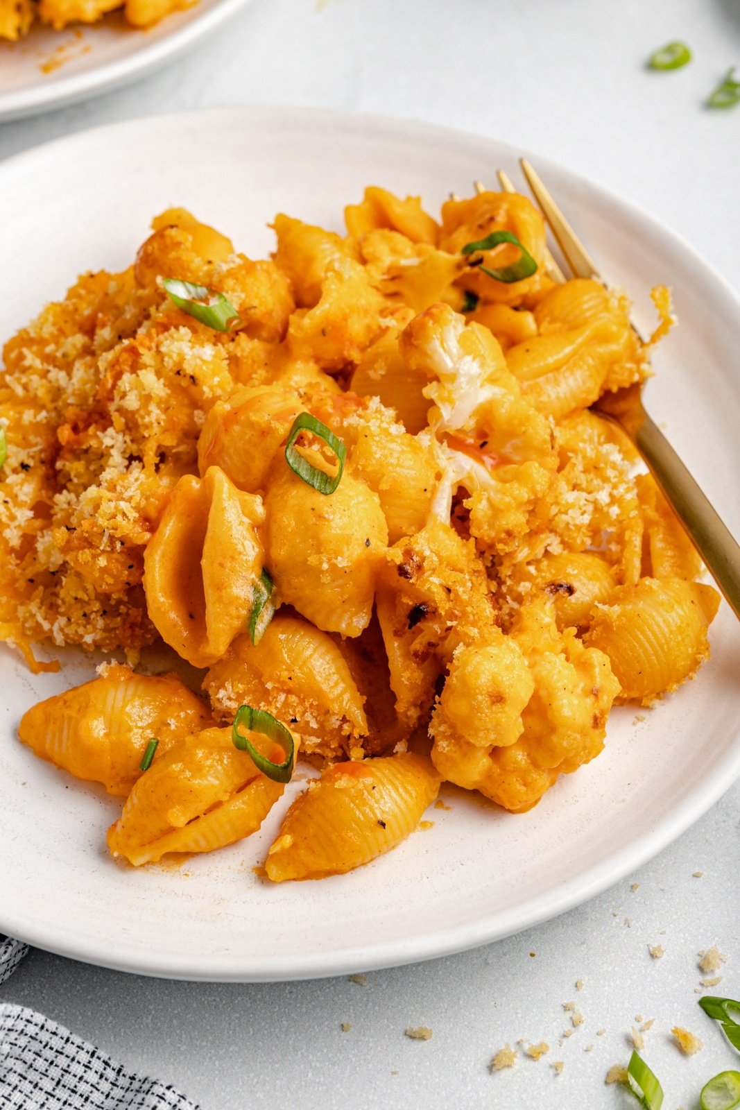 plate of buffalo mac and cheese with cauliflower